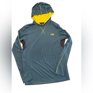 The North Face Yellow and Blue Athletic Hooded Shirt Men’s Small